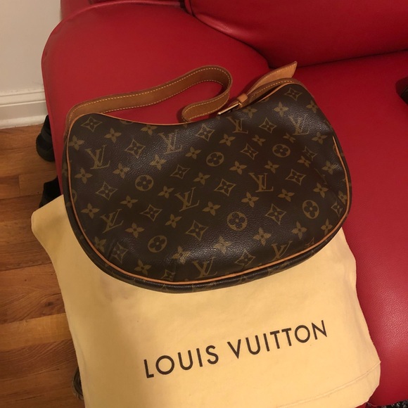 Louis Vuitton Handbags - Louis Vuitton shoulder purse